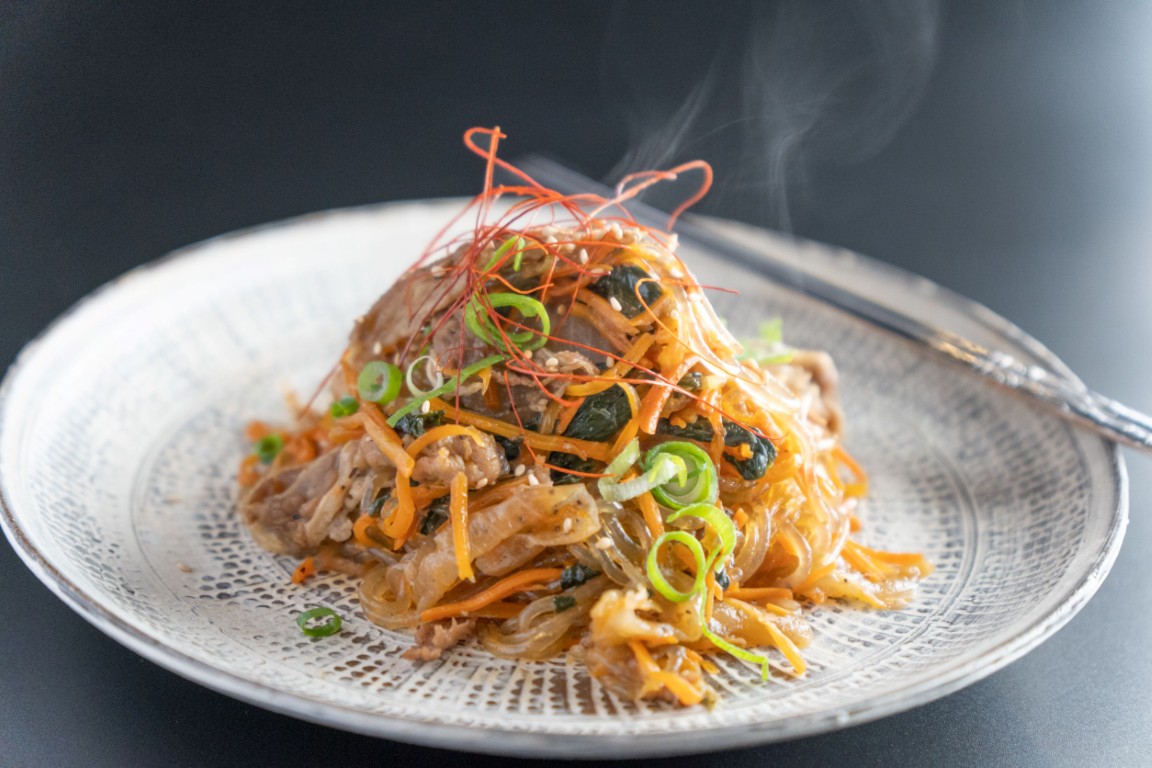 牛肉チャプチェ｜多くの韓国料理店で採用実績のある本格牛肉チャプチェ